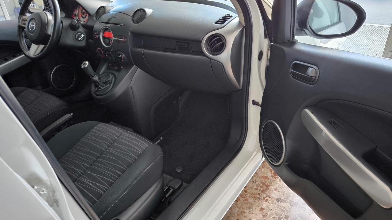 Mazda 2 1.4 TD 68CV FUN
