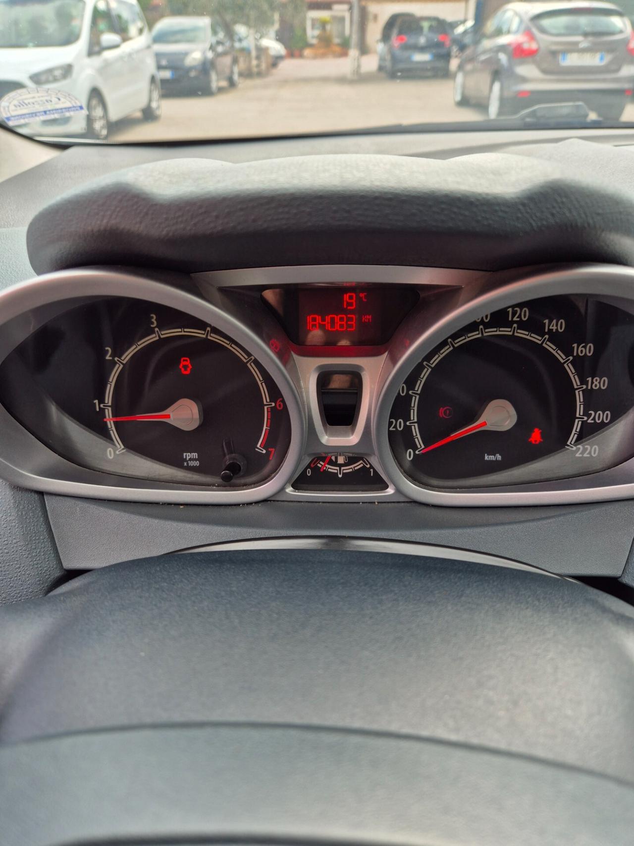 Ford Fiesta 1.4 5 porte Bz.- GPL Titanium