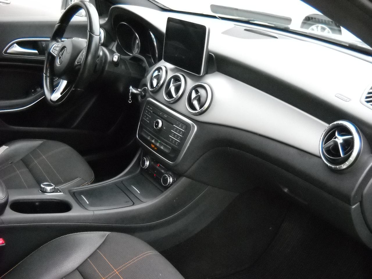 Mercedes-benz CLA 200 d Automatic Executive