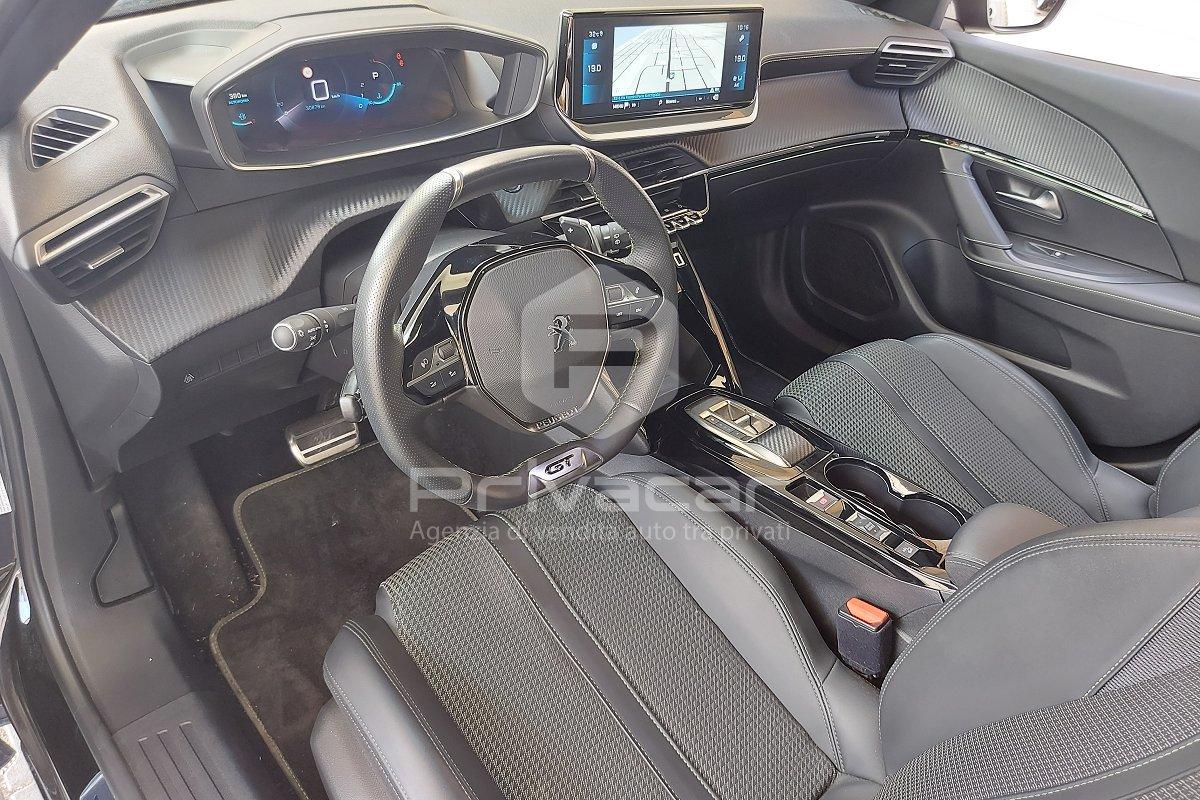 PEUGEOT 2008 BlueHDi 130 S&S EAT8 GT