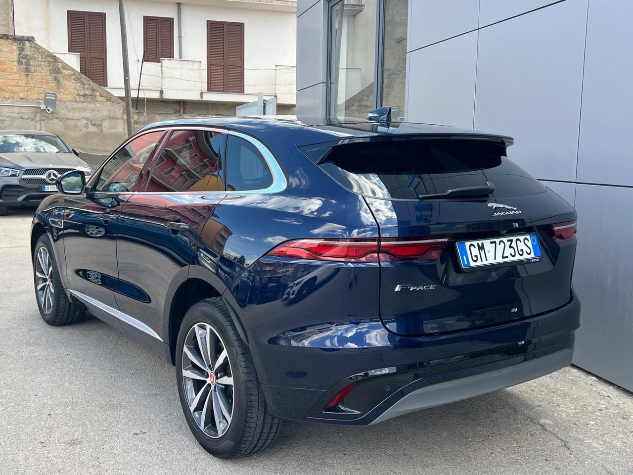 Jaguar F-Pace R-Dynamic S possibilità noleggio no scoring