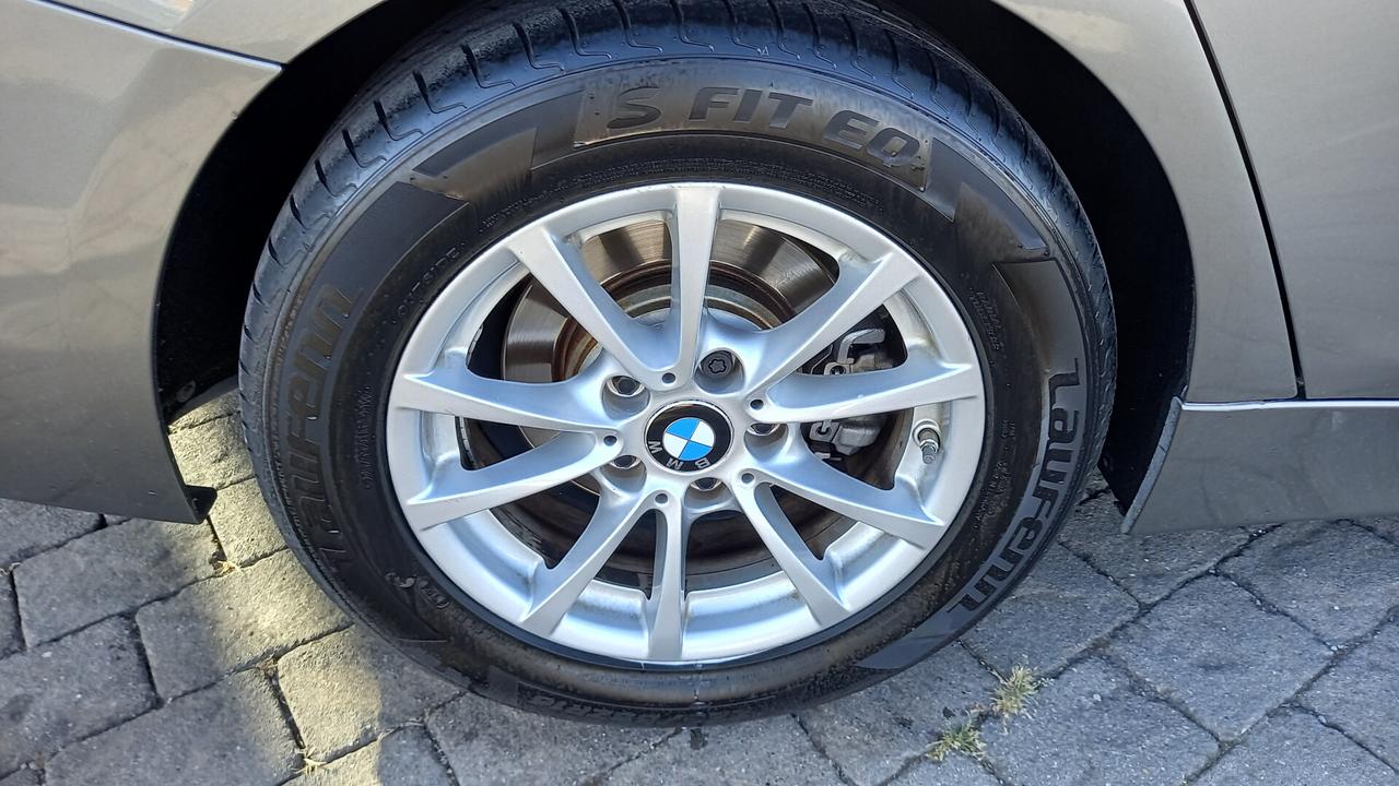 Bmw 318 318d Touring Business Advantage aut.