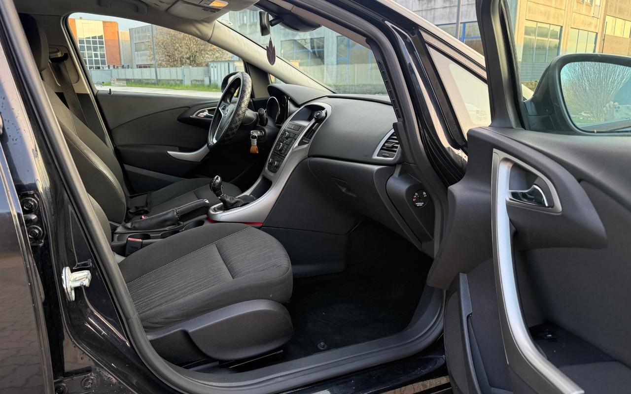 Opel Astra 1.7 CDTI 110CV 5 porte Cosmo