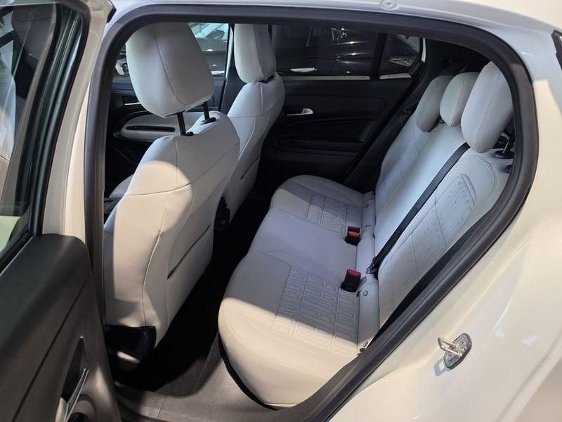 FIAT 600 1.2 Hybrid 100cv La Prima