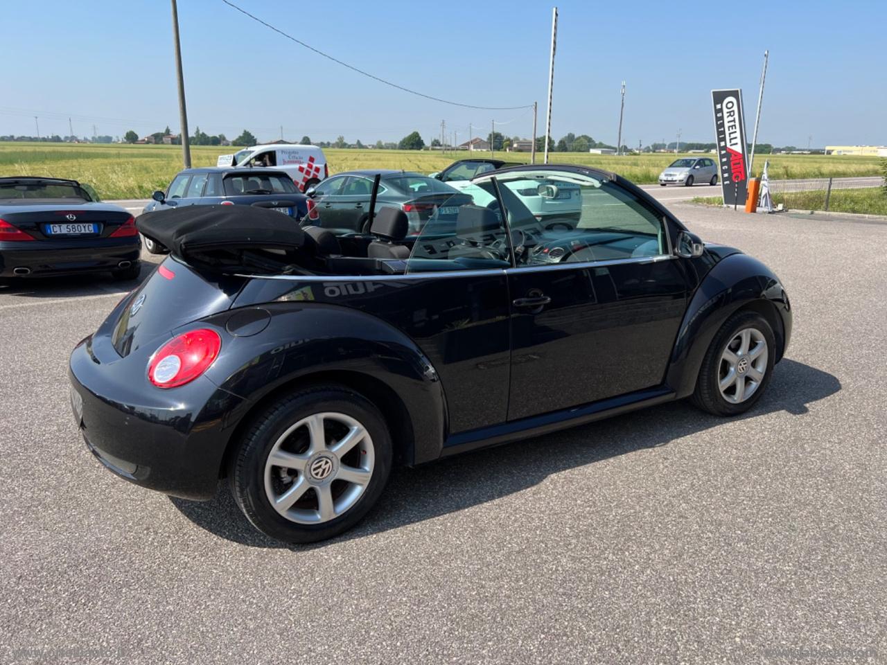 VOLKSWAGEN New Beetle 1.4 16V Cabrio FREESTYLE NEOPATENTATI