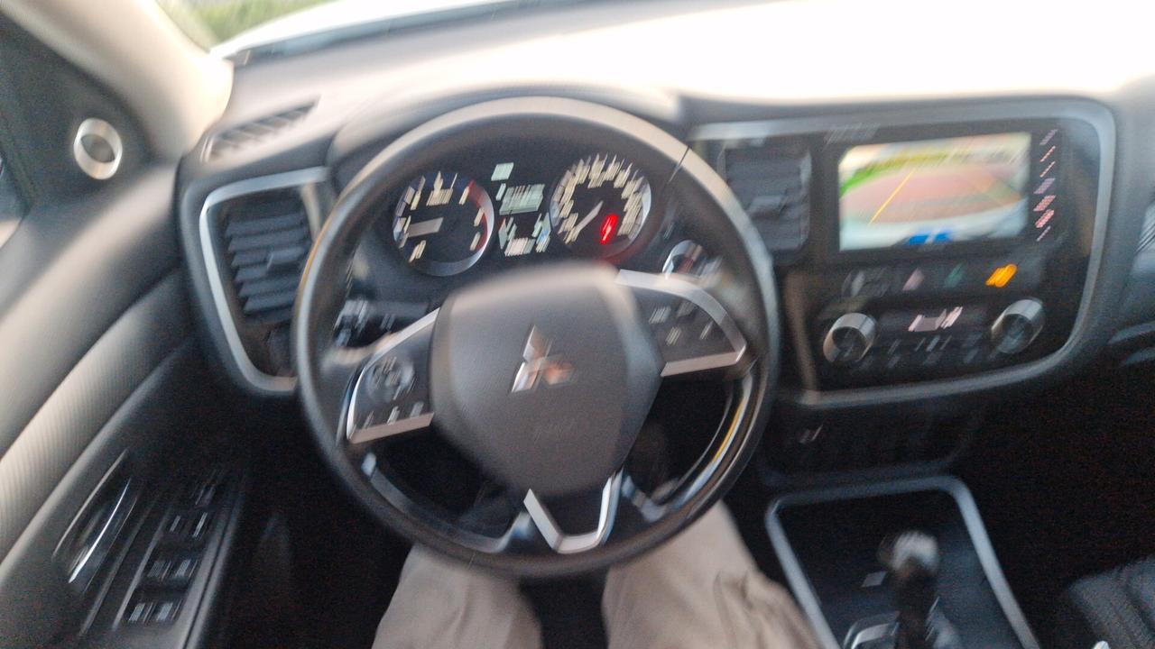 Mitsubishi Outlander 2.2 DI-D 4WD 7p.. garantito 12M