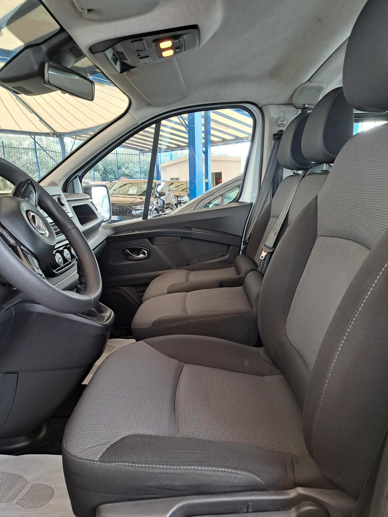 Nissan Primastar 2.0 DCi 110CV 9 POSTI S/S