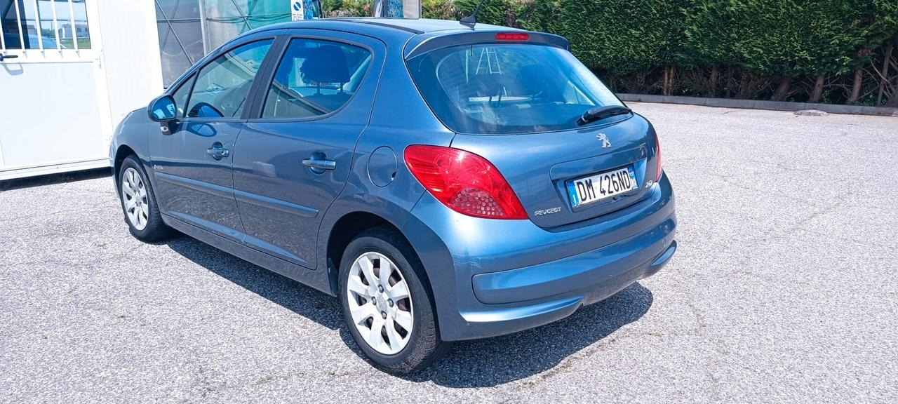 NEOPATENTATI peugeot 207 diesel UNICOPROPIETARIO