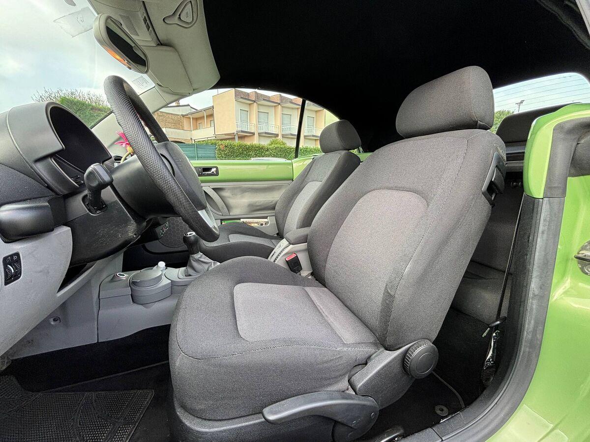 Volkswagen New Beetle 1.6