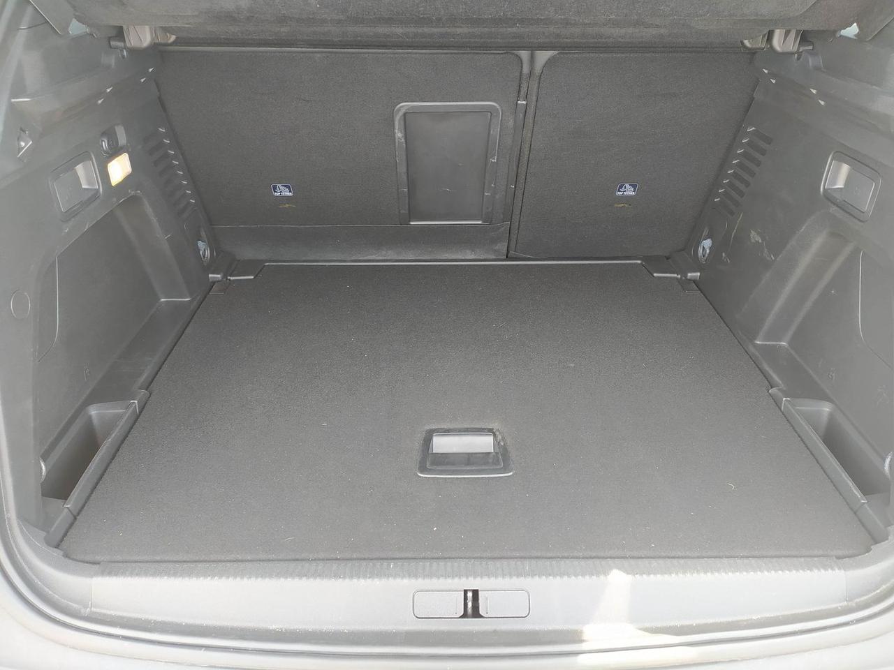 Peugeot 3008 Allure Pack 1.5 Blue HDI 130 #12056