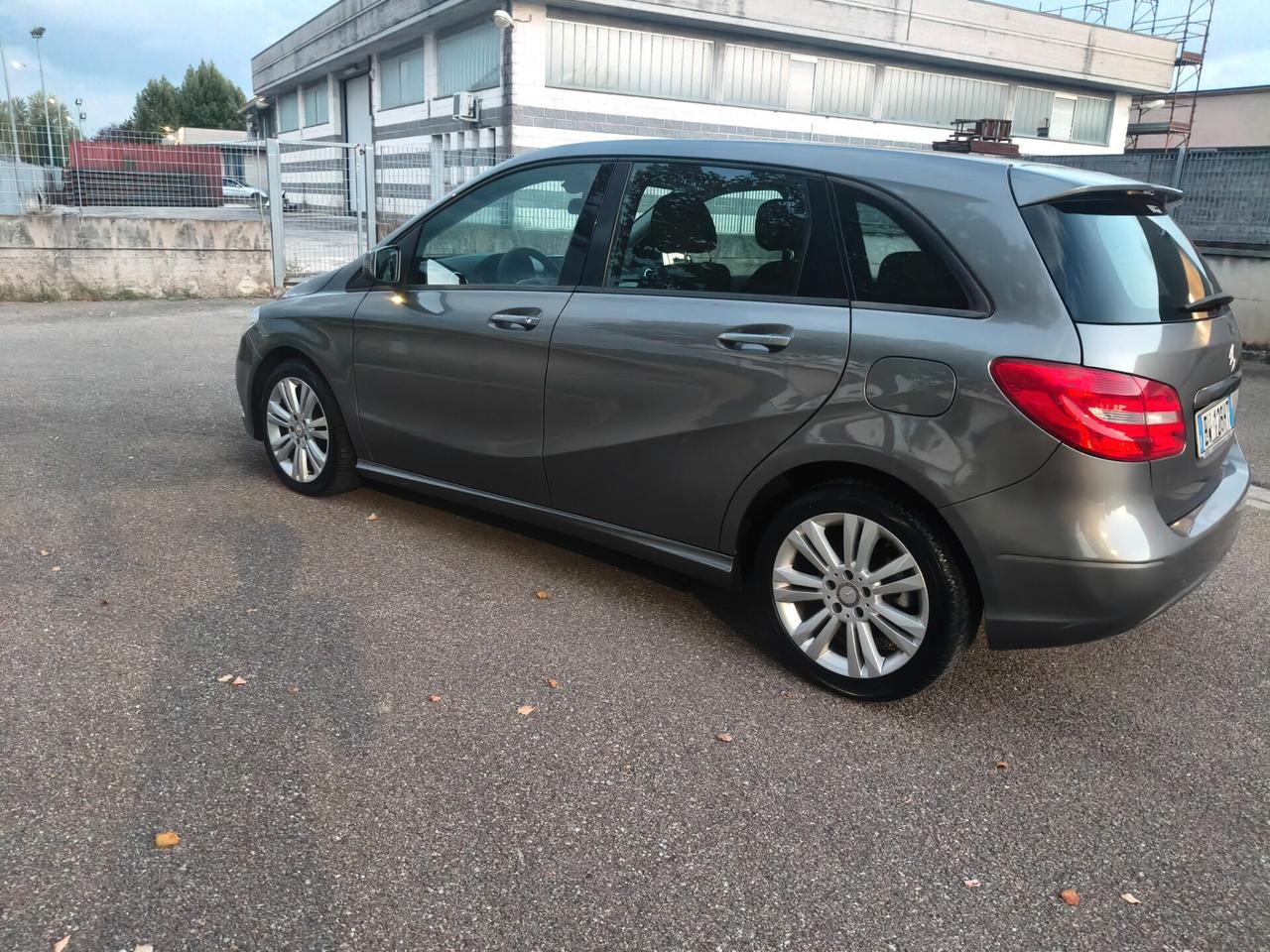 Mercedes B 180 CDI 14 SOLO 132.000 KM