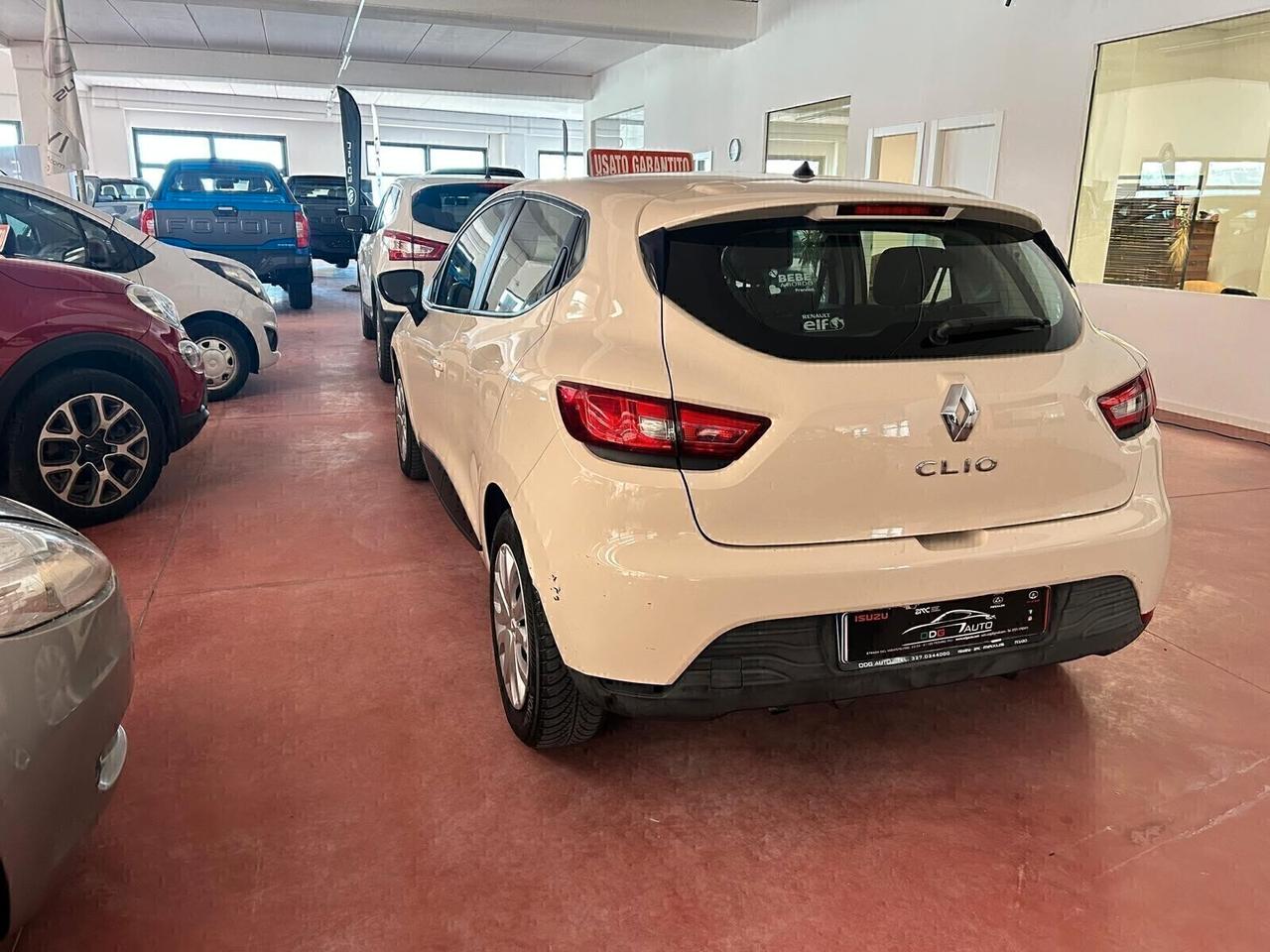 RENAULT CLIO serie5 Benzina 1.2 CV 73 Km 175.485 Garanzia 12 mesi X NEOPATENTATI