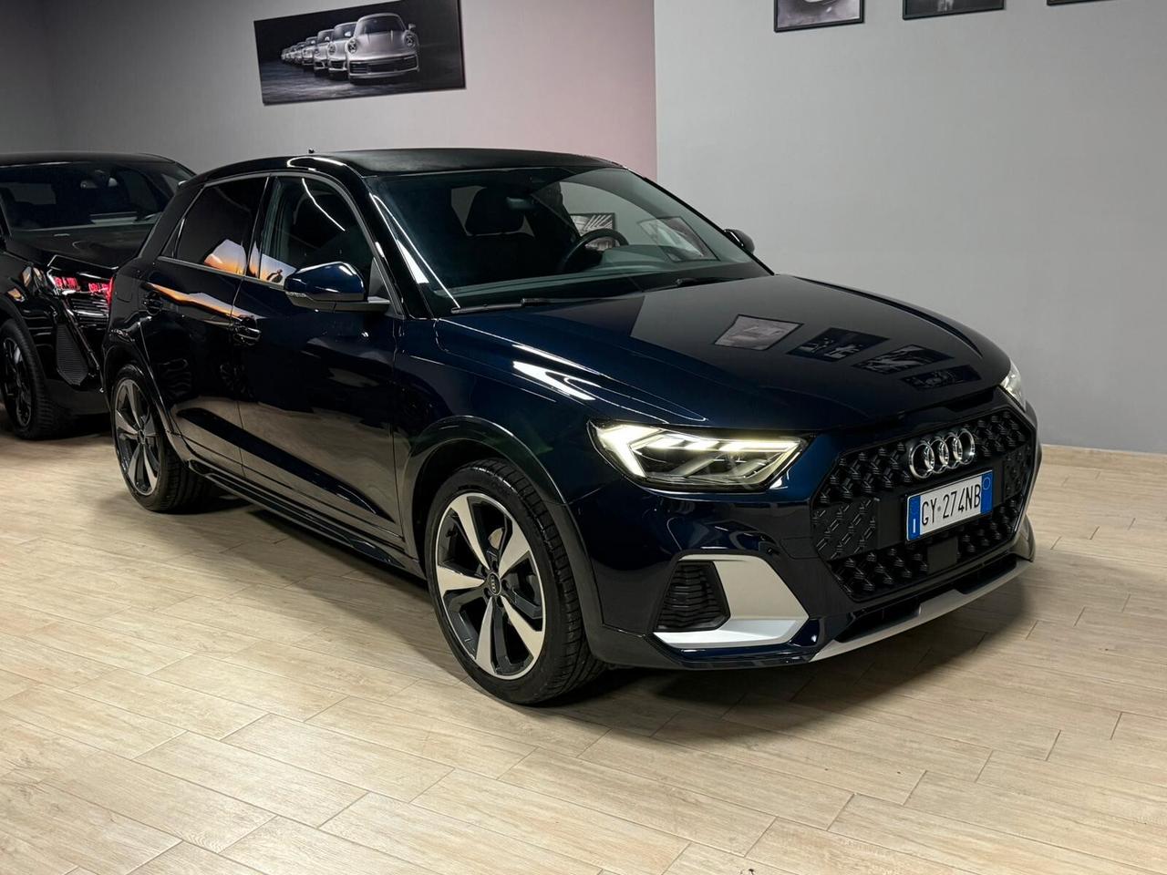 Audi A1 citycarver 30 TFSI S tronic Identity Contrast