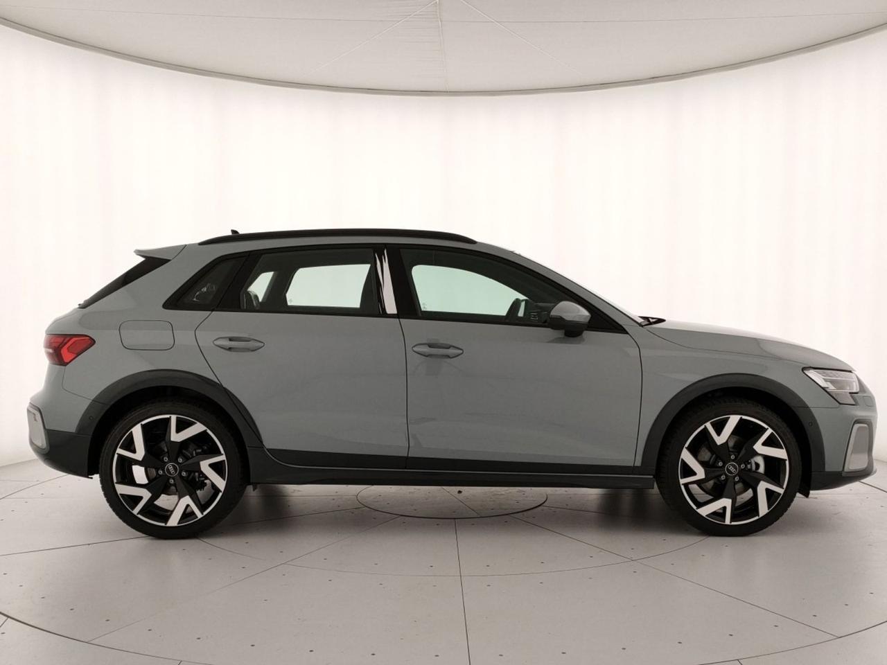 Audi A3 allstreet 1.5 tfsi mhev identity contrast 150cv s-tronic