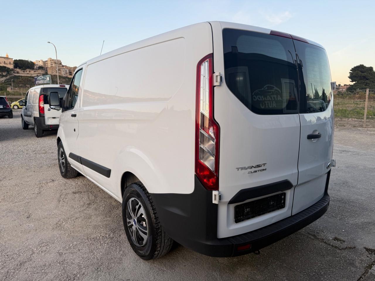 Ford Transit Custom 250 2.2 TDCi PC Furgone Entry