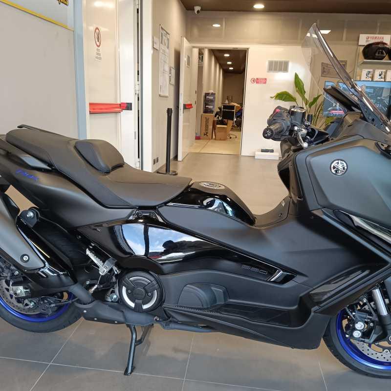 Yamaha T-Max 560 - 2025