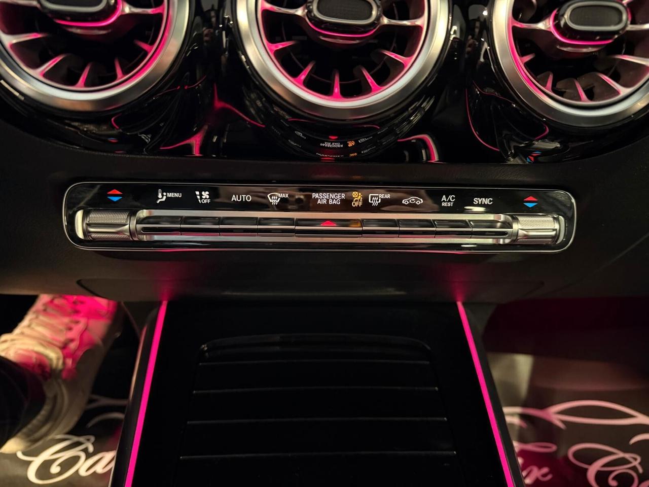 MERCEDES-BENZ GLA 220D PREMIUM 2.0 190CV 4MATIC TETTO NAVI CAM ANNO 2023