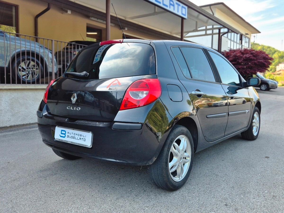 Renault Clio Storia 1.2 5 porte Confort