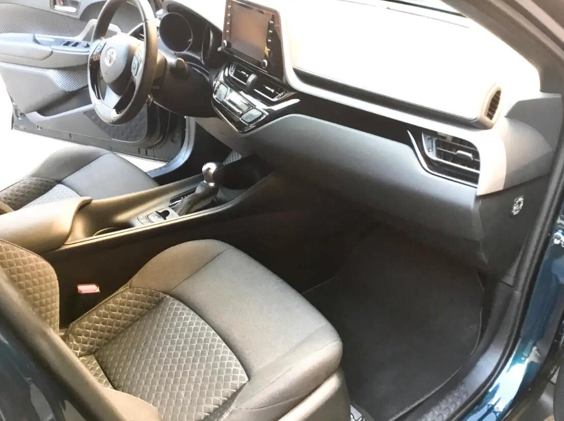 Toyota C-HR 1.8 Hybrid E-CVT Business