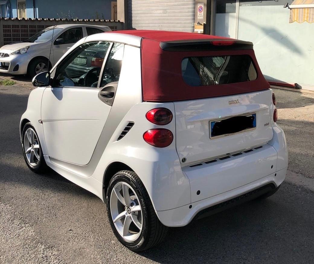 Smart ForTwo 1000 52 kW MHD cabrio pulse