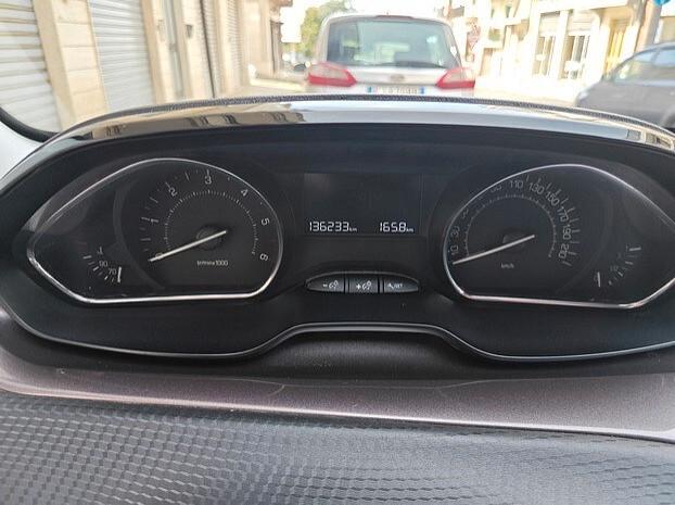 PEUGEOT 2008 1.4 HDi 68 cv - 2013