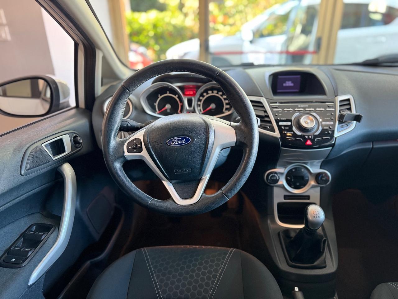 Ford Fiesta 1.4 TDCi 70CV 5 porte Titanium