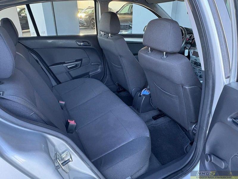 Opel Astra Astra 1.4 16V GPL-TECH 5 porte Enjoy