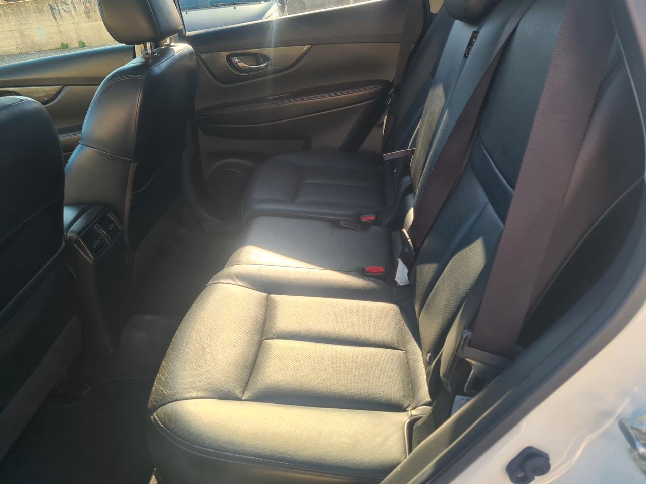 Nissan X-Trail 1.6 dCi 2WD Tekna