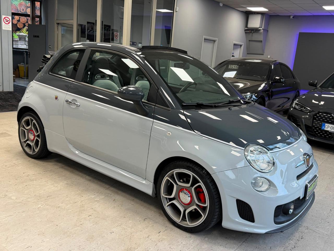 Abarth 500C Esseesse Versione: 1.4 Turbo T-Jet MTA Bicolore
