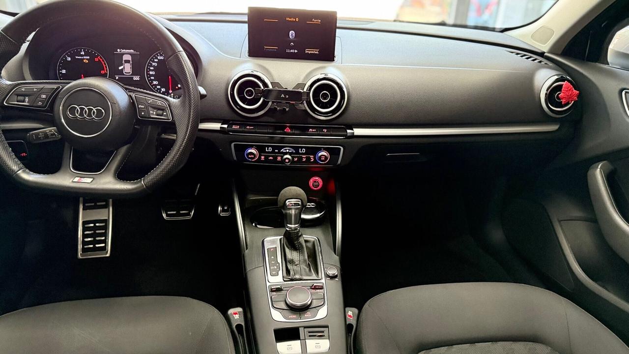 Audi A3 S-Line 1.6 TDI clean diesel S tronic Attraction