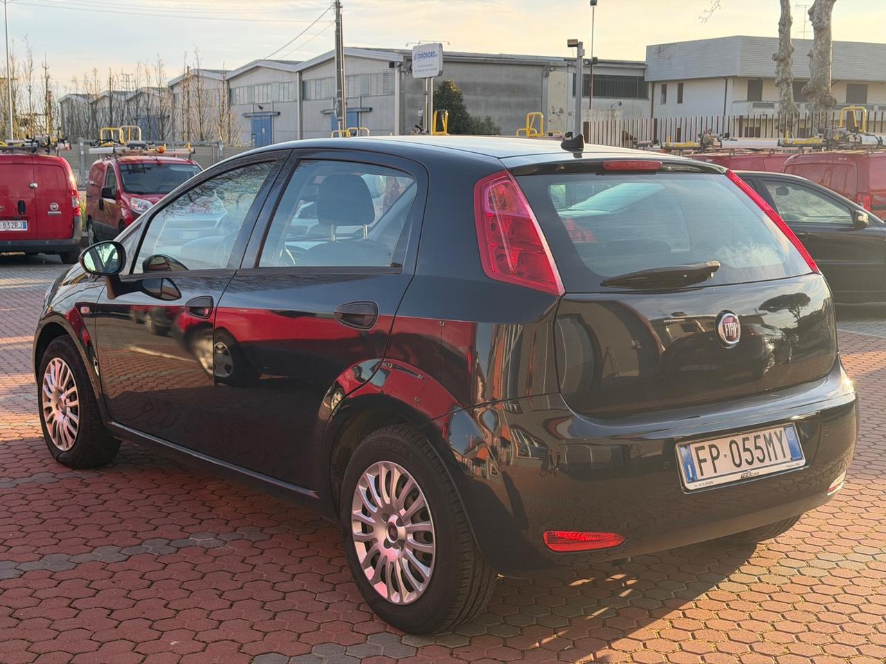 Fiat Punto 1.3 MJT NEOPATENTATI