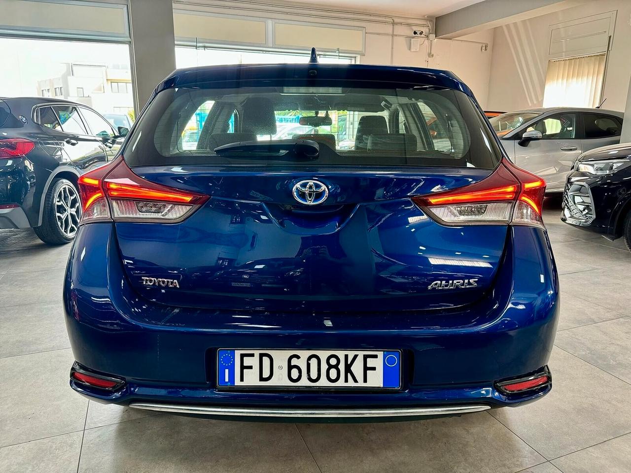 Toyota Auris Touring Sports 1.8 Hybrid Lounge