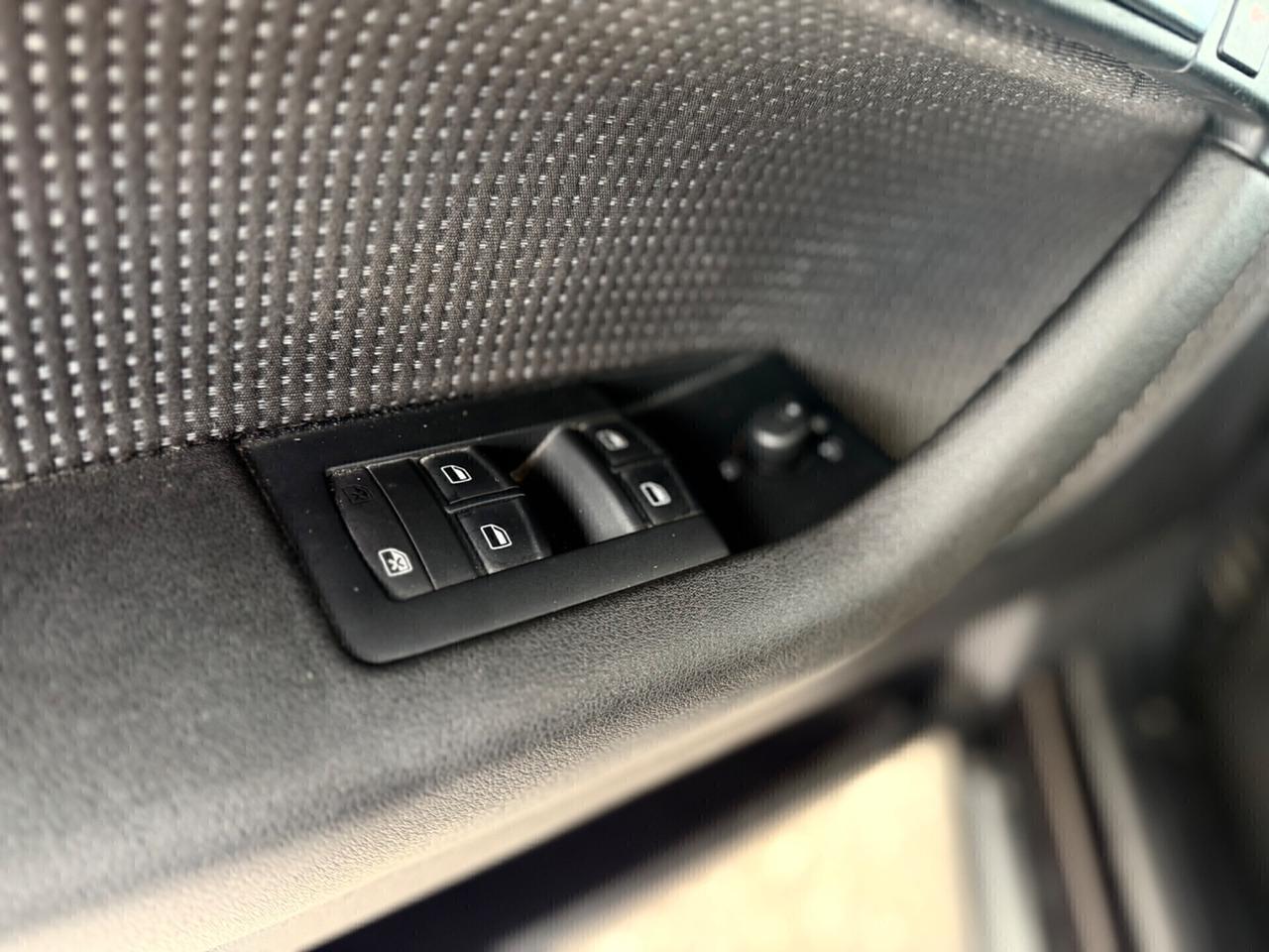 Audi A3 2.0 TDI (170cv) *AUTOMAT*NAVI