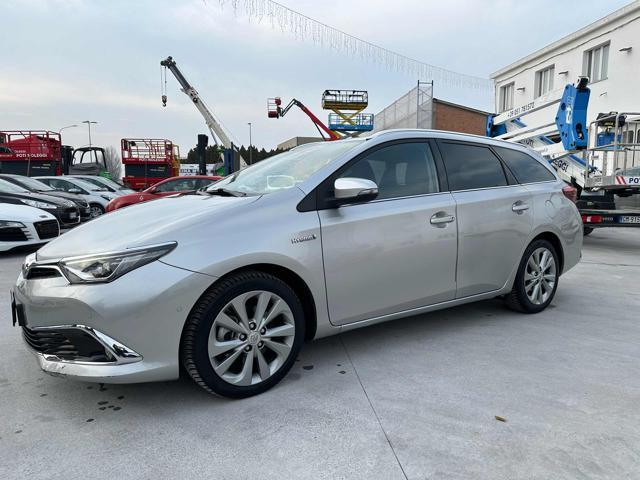 TOYOTA Auris Touring Sports 1.8 Hybrid Lounge