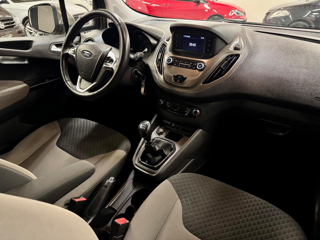 Ford Tourneo Courier 1.5 Sport