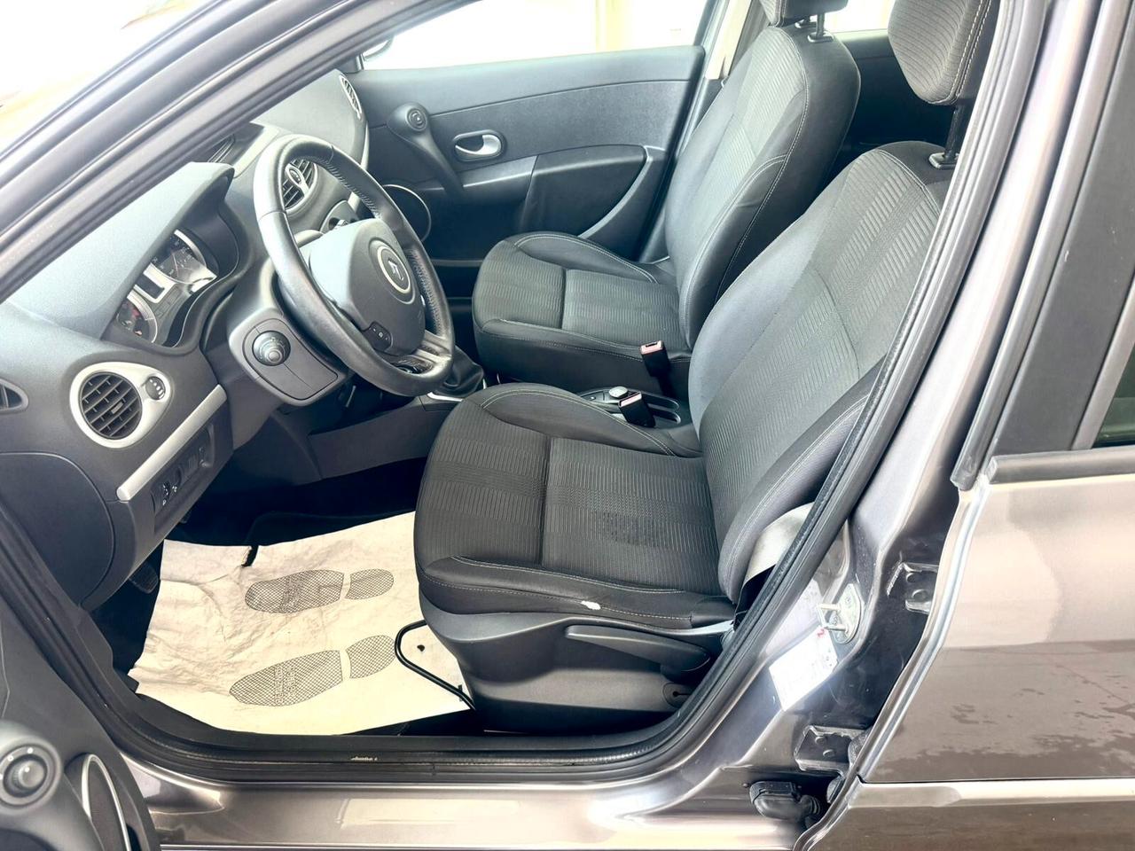 Renault Clio 1.2 16V 5 porte Dynamique