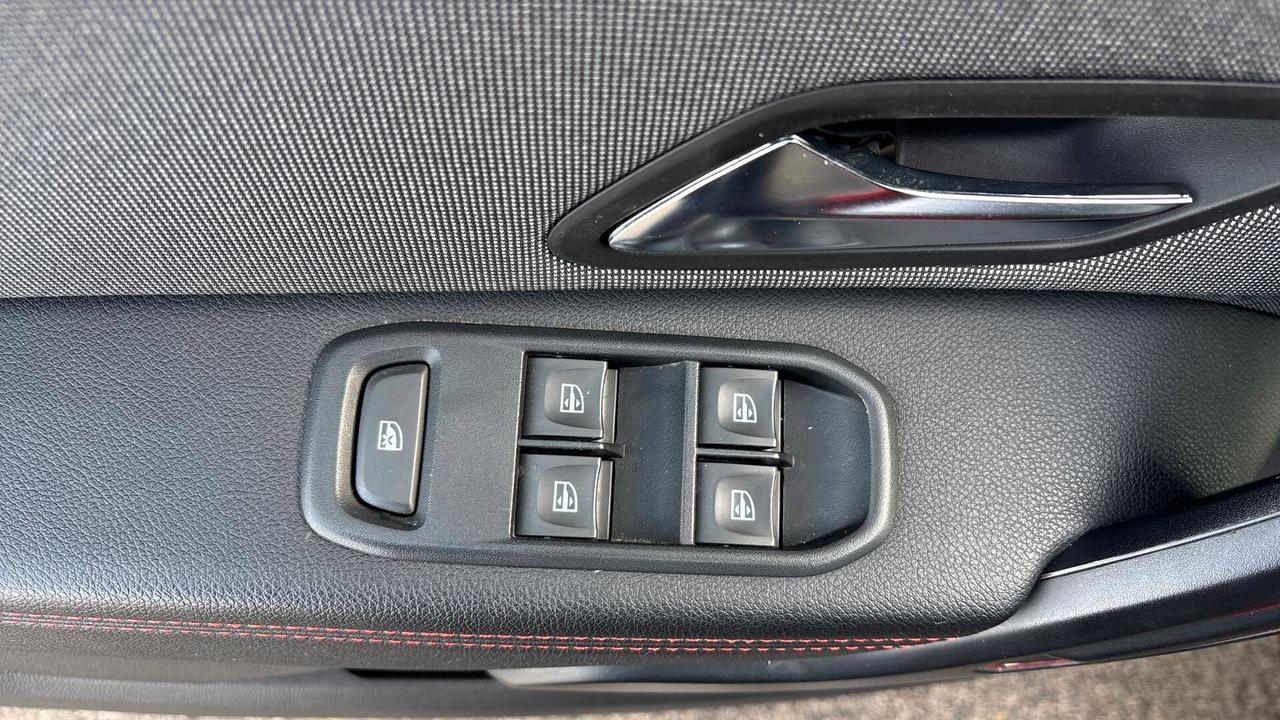 Dacia Duster 1.6 SCe GPL 4x2 Techroad