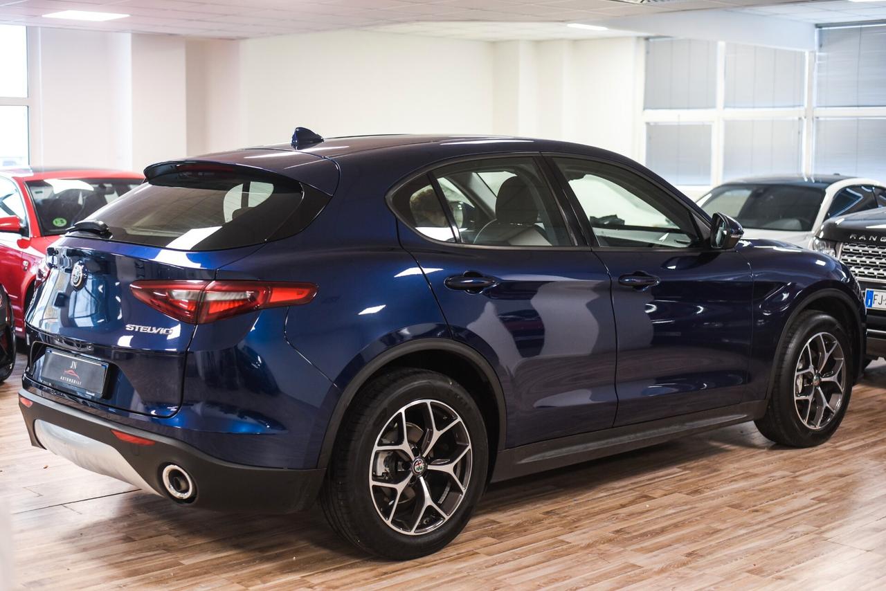 Alfa Romeo Stelvio 2.2 Turbodiesel 190 CV AT8 Q4