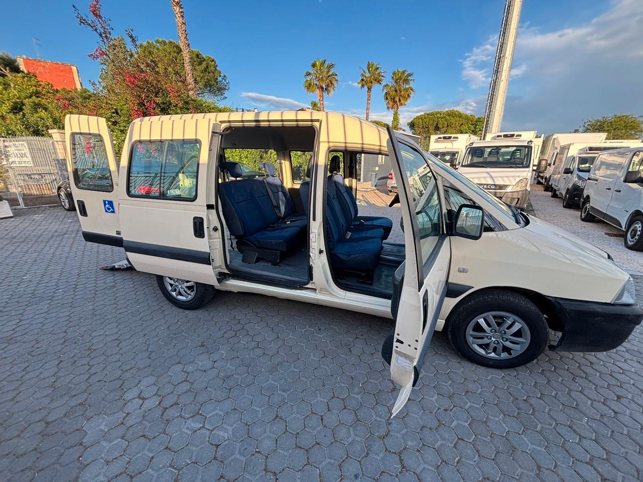 Fiat Scudo 1.9 JTD 110 CV – Trasporto Disabili | 6 posti + carrozzina