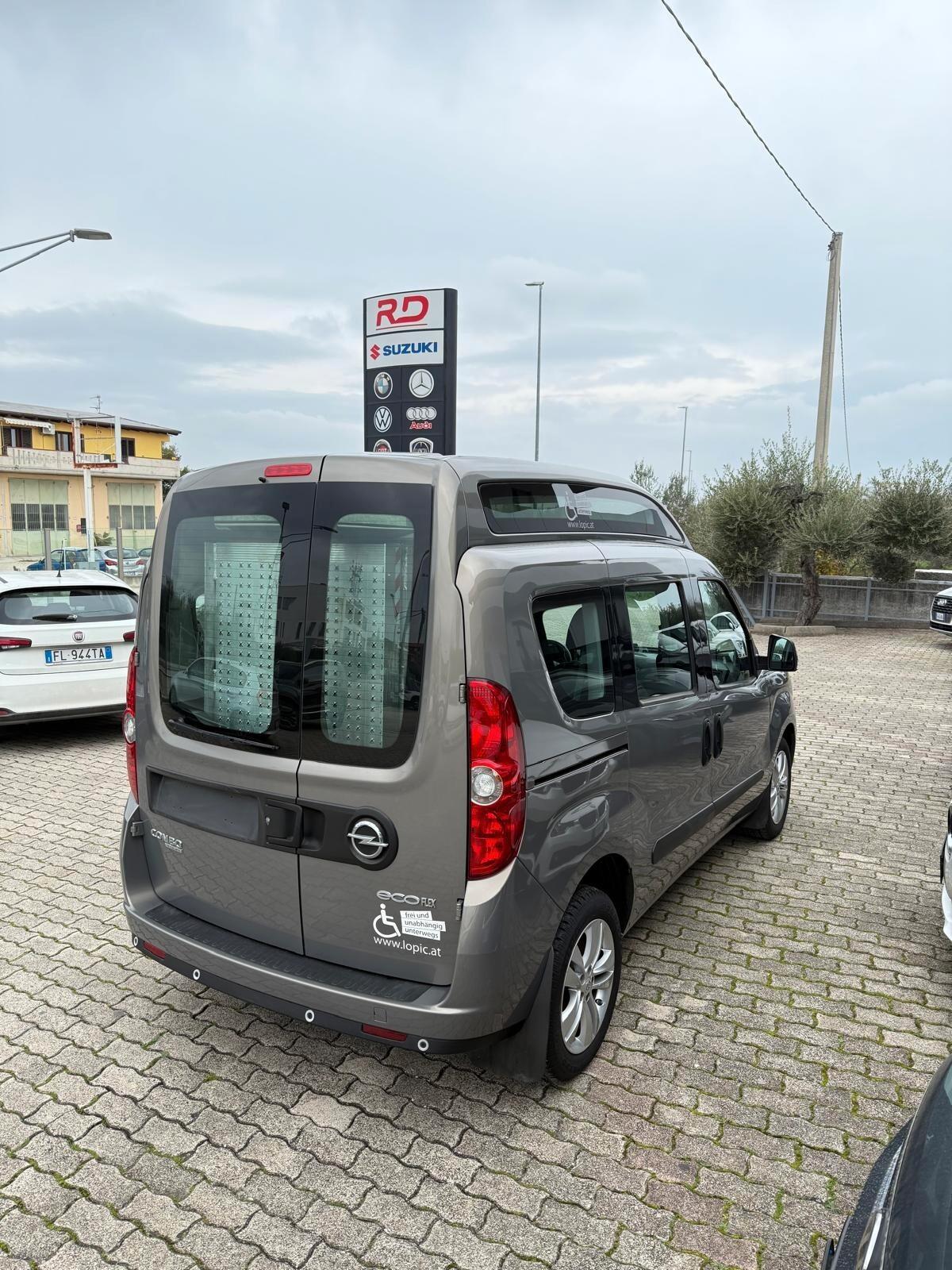 Opel Combo 1.4 95CV PC-TA PER TRASPORTO DISABILI