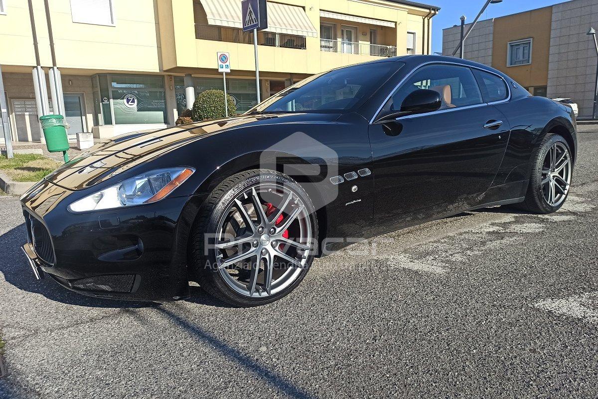 MASERATI GranTurismo 4.2 V8
