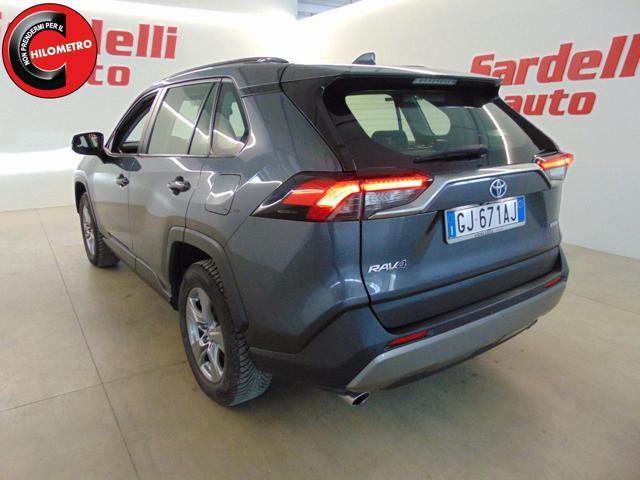 TOYOTA RAV 4 MY23 RAV4 2.5 HV (218CV) E-CVT 2WD Business
