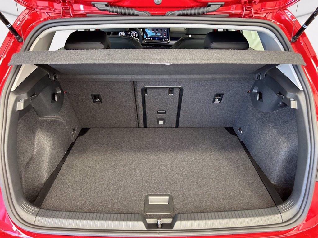 VOLKSWAGEN Golf 1.5 tsi style 150cv del 2025