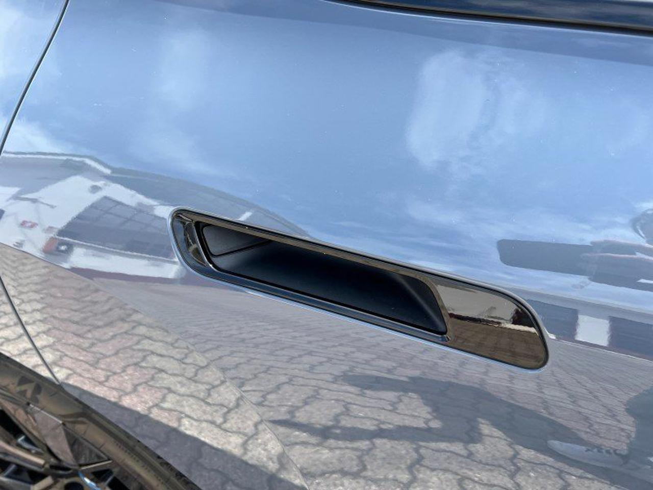 BMW iX xDrive50 Pacchetto Sportivo