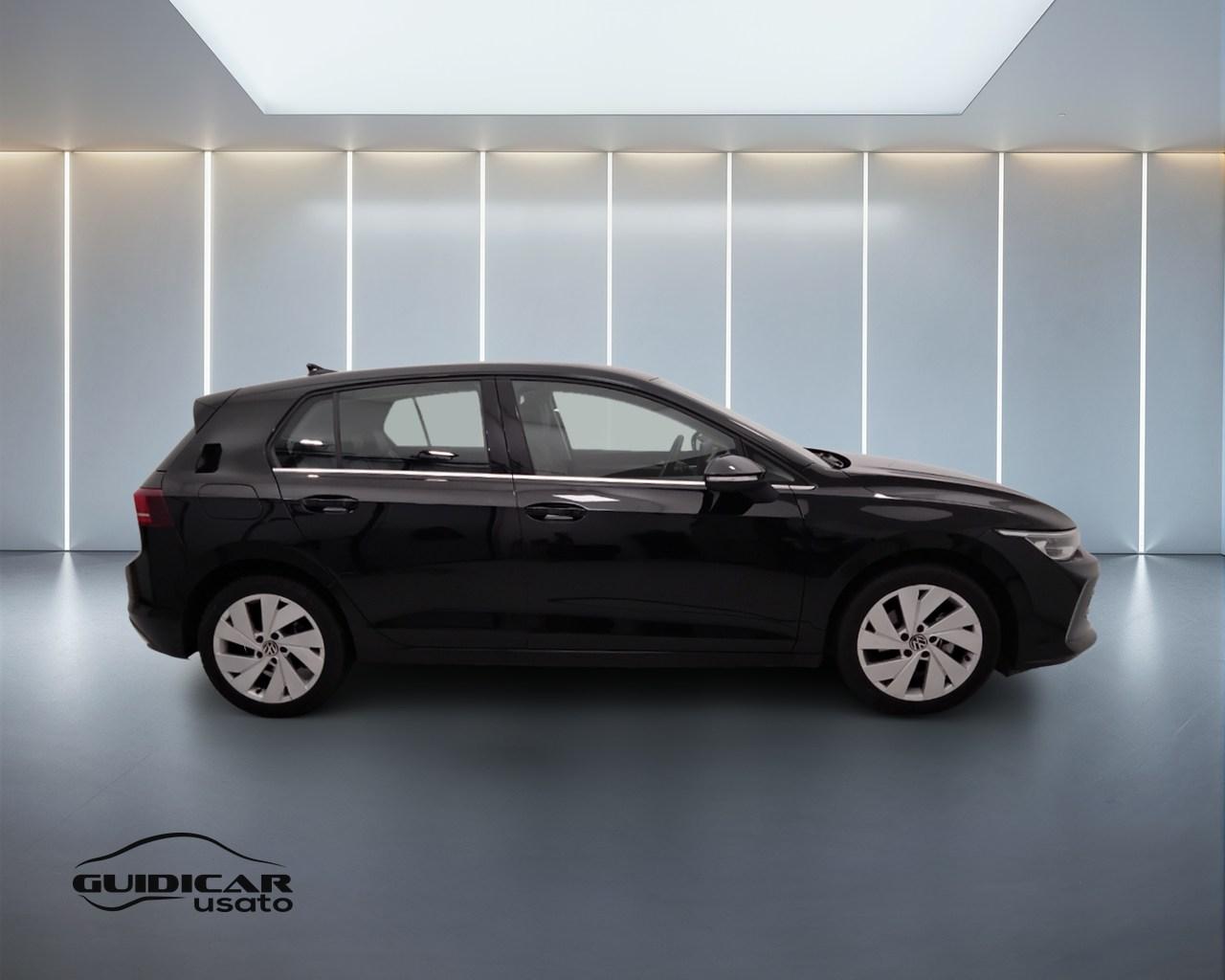 VOLKSWAGEN Golf VIII 2024 - Golf 2.0 tdi Life 150cv dsg