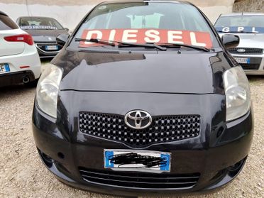 Toyota Yaris 1.4 D-4D DPF 5 porte