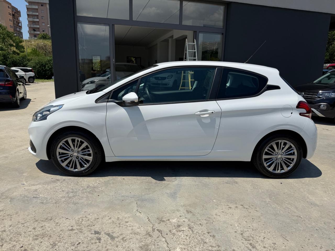 Peugeot 208 3 porte