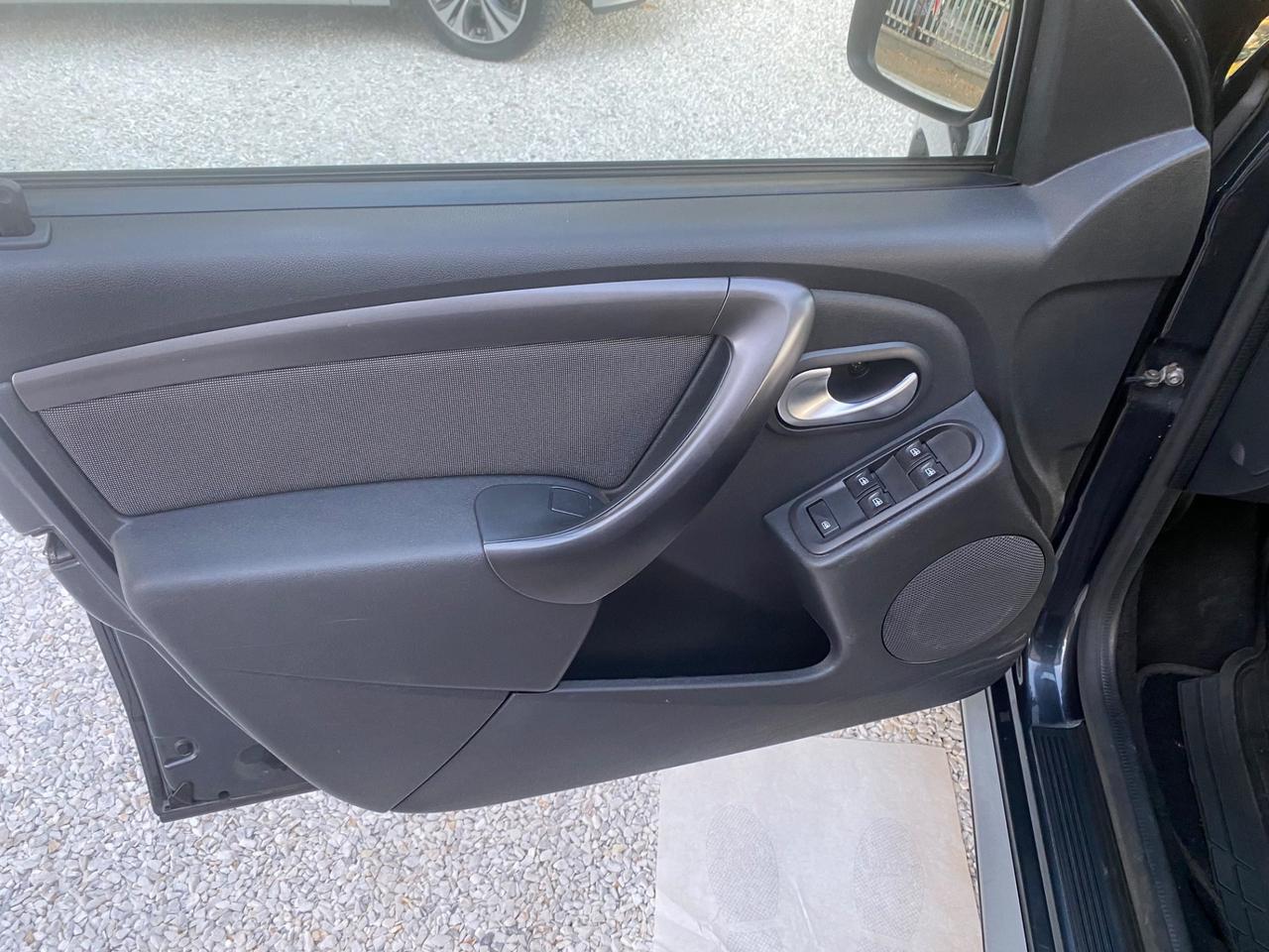Dacia Duster 1.5 dCi 110 CV S&S 4x2 Black Shadow NEOPATENTATI!!!