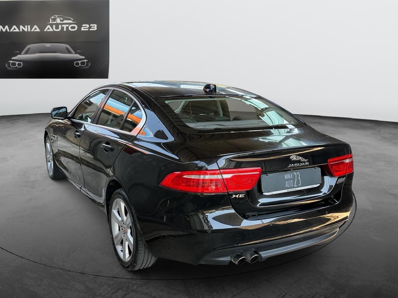 JAGUAR XE*2.0*180 CV*R-LINE*