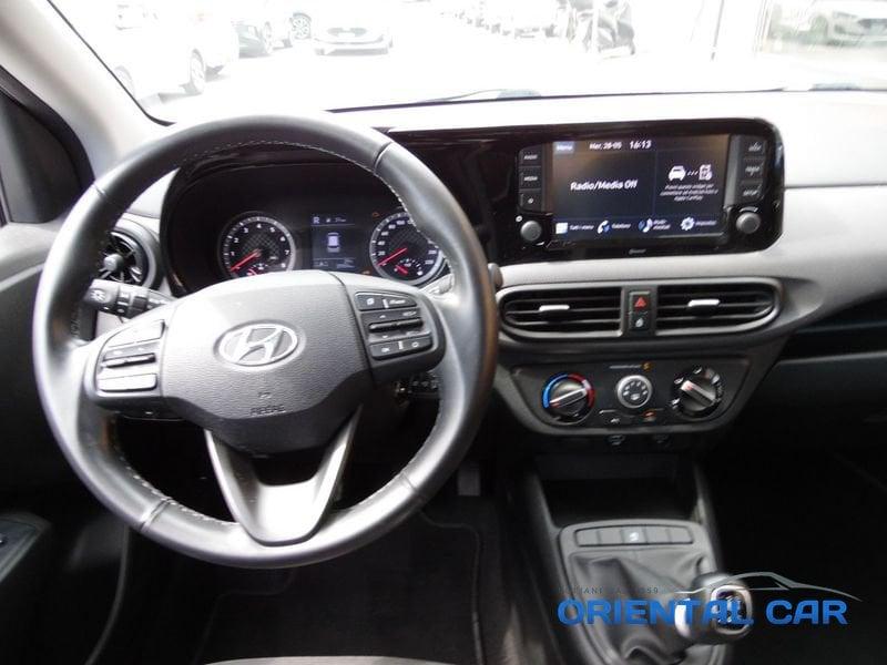 Hyundai i10 1.0 MPI Tech + CONNECT PACK SOLO 20.900 KM